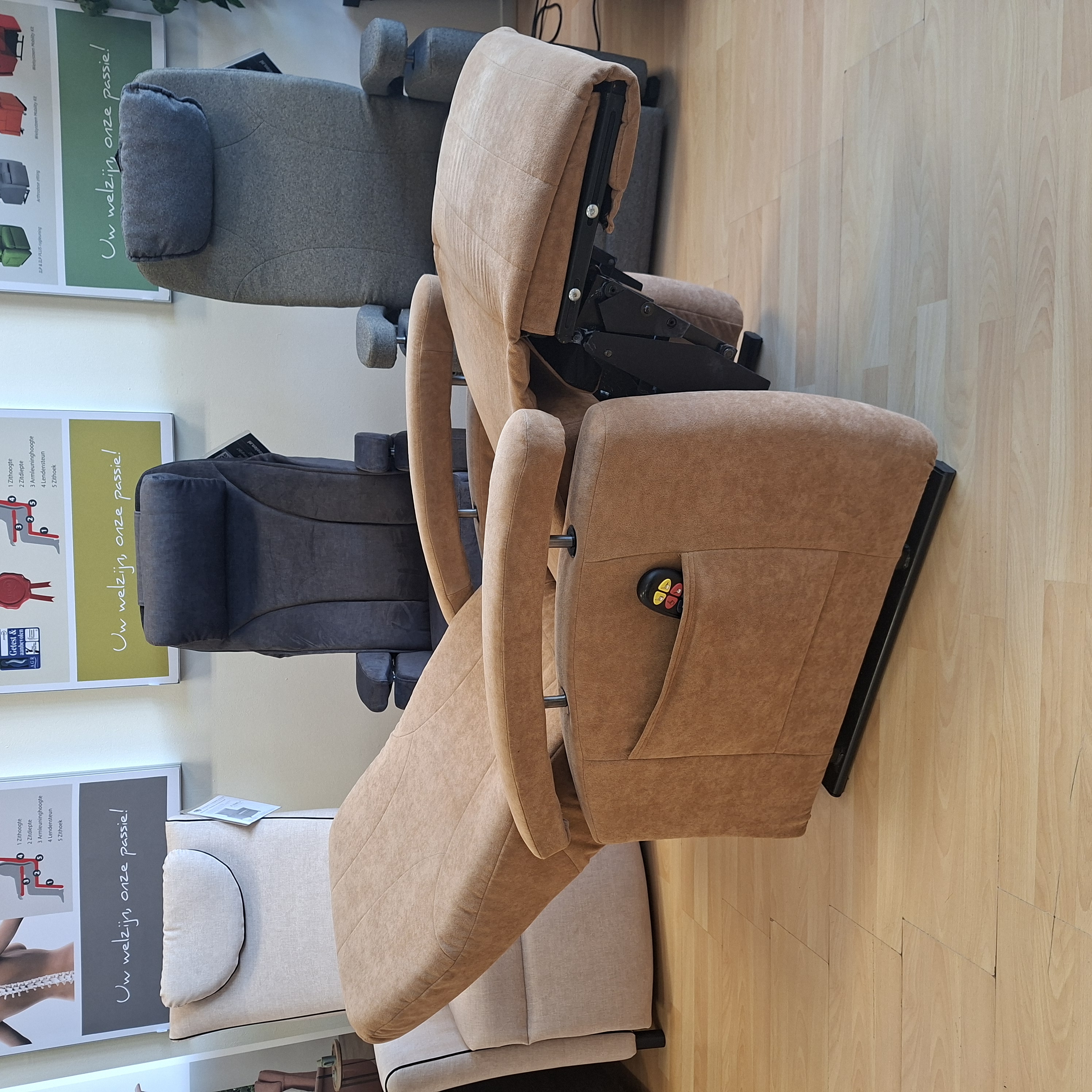 Foto 5 Occasion sta-op stoel Fitform 570 Vario Zand
