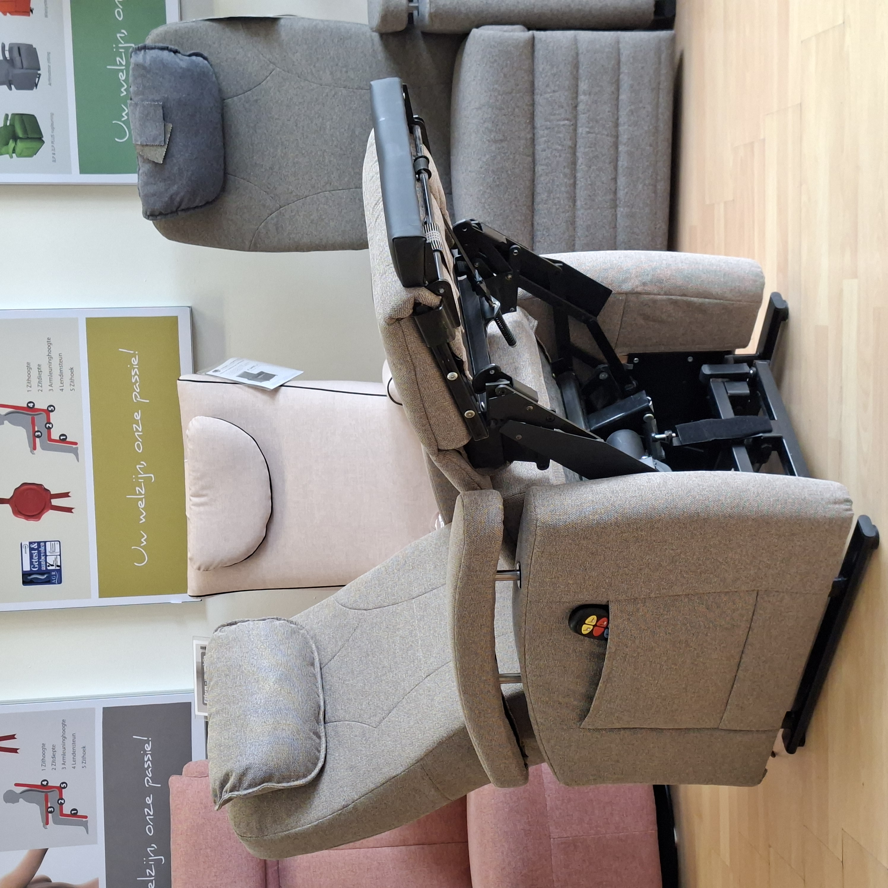 Foto 4 Voorraad Sta op stoel Fitform 570 Vario III RECO Smal