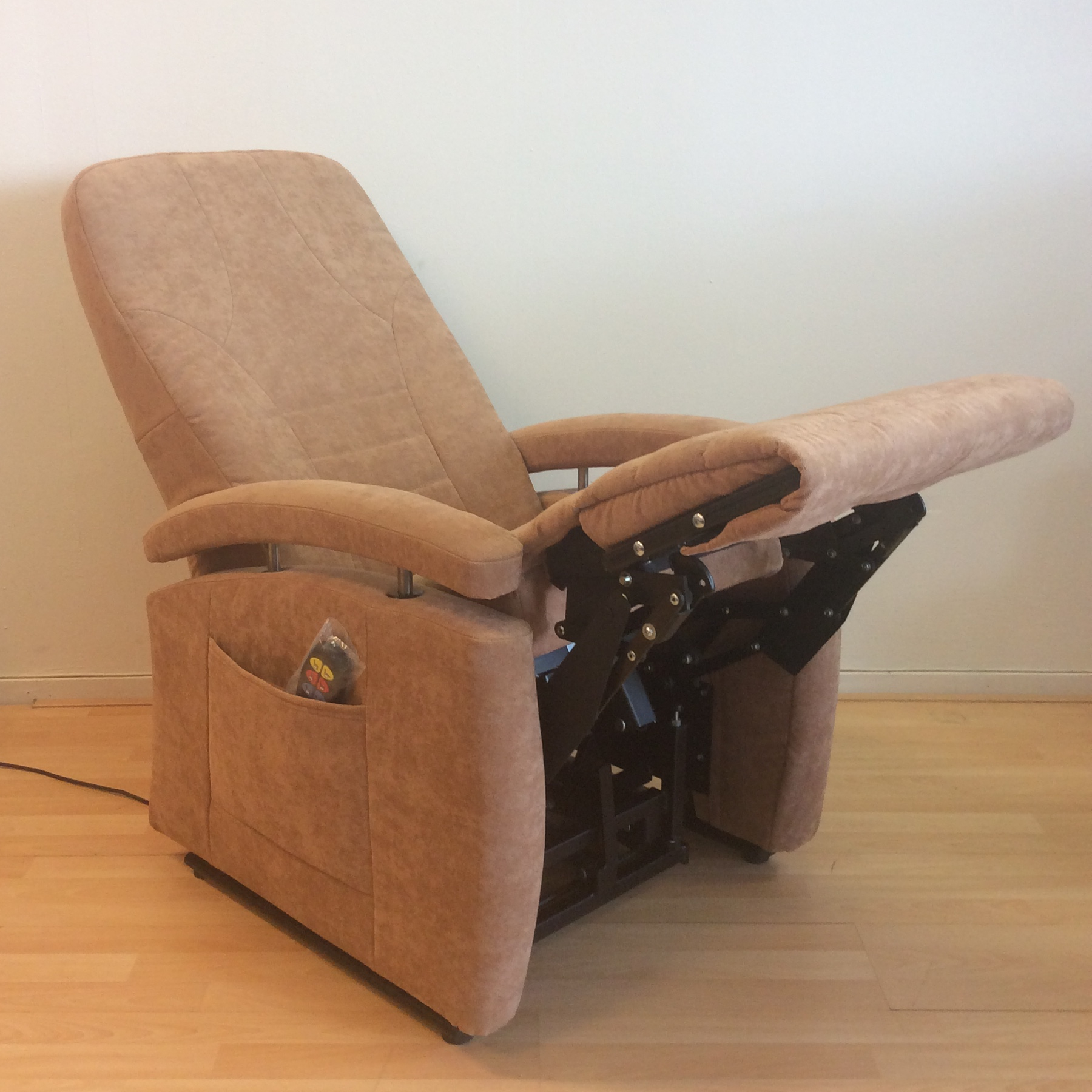 Foto 4 Voorraad Sta-op stoel Fitform 570 Vario III RECO